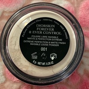 Dior forever skin powder